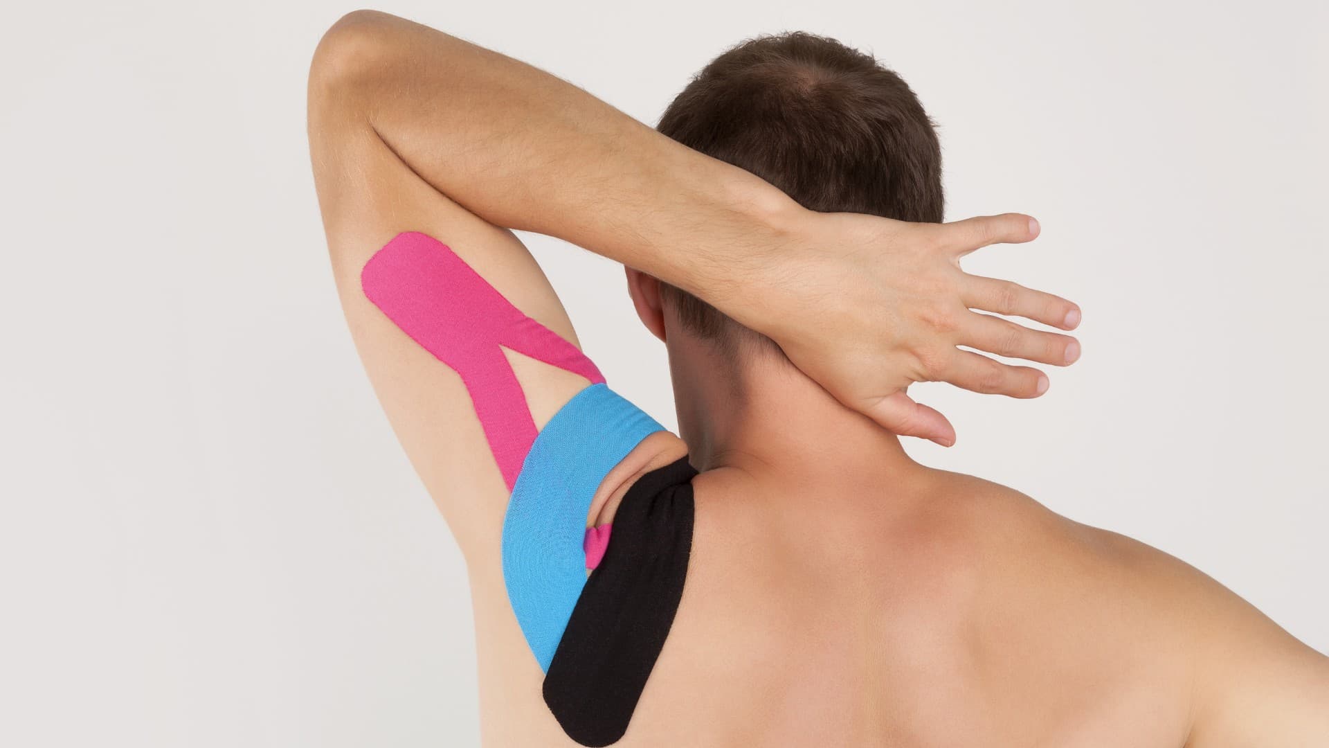 Kinesiologisches Taping: Was hinter den bunten Tapes steckt